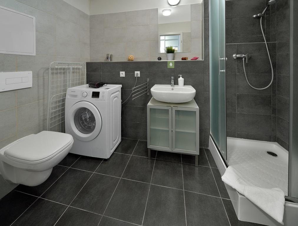 Charming & Cozy Ambiente Apartments ブラチスラヴァ エクステリア 写真