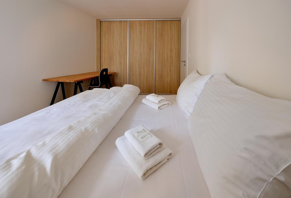 Charming & Cozy Ambiente Apartments ブラチスラヴァ エクステリア 写真