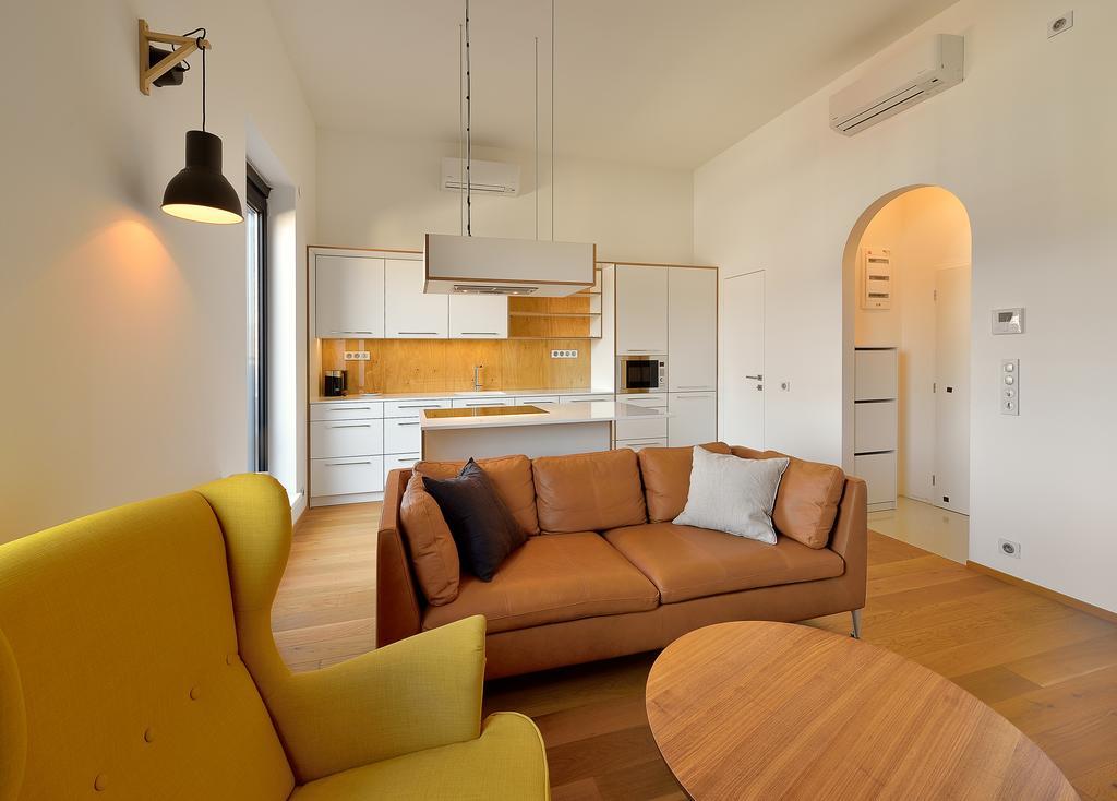 Charming & Cozy Ambiente Apartments ブラチスラヴァ エクステリア 写真