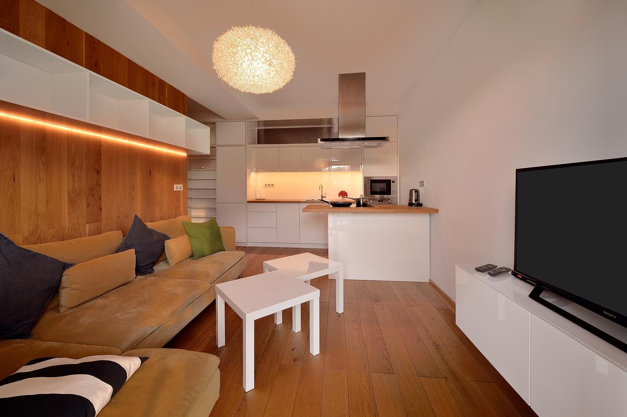 Charming & Cozy Ambiente Apartments ブラチスラヴァ エクステリア 写真