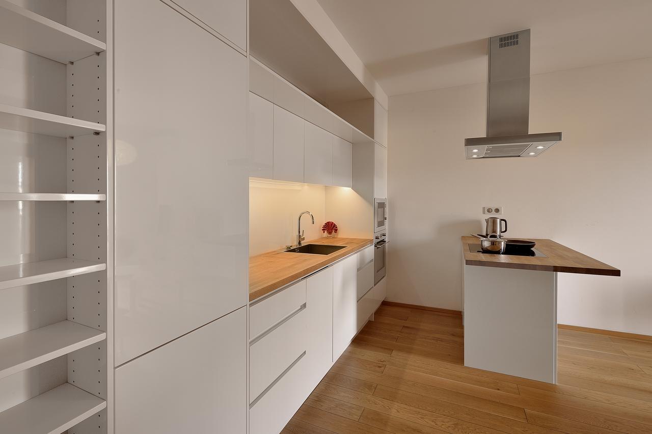 Charming & Cozy Ambiente Apartments ブラチスラヴァ エクステリア 写真