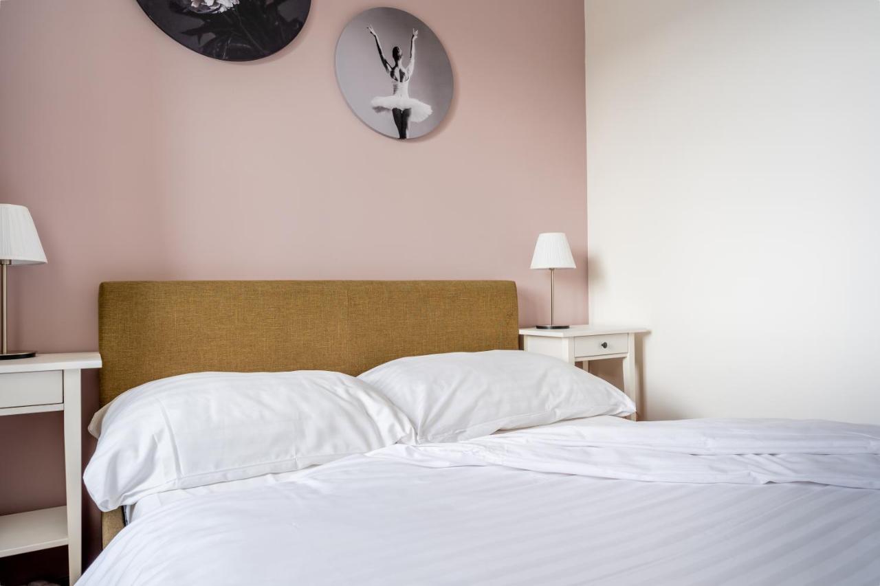 Charming & Cozy Ambiente Apartments ブラチスラヴァ エクステリア 写真